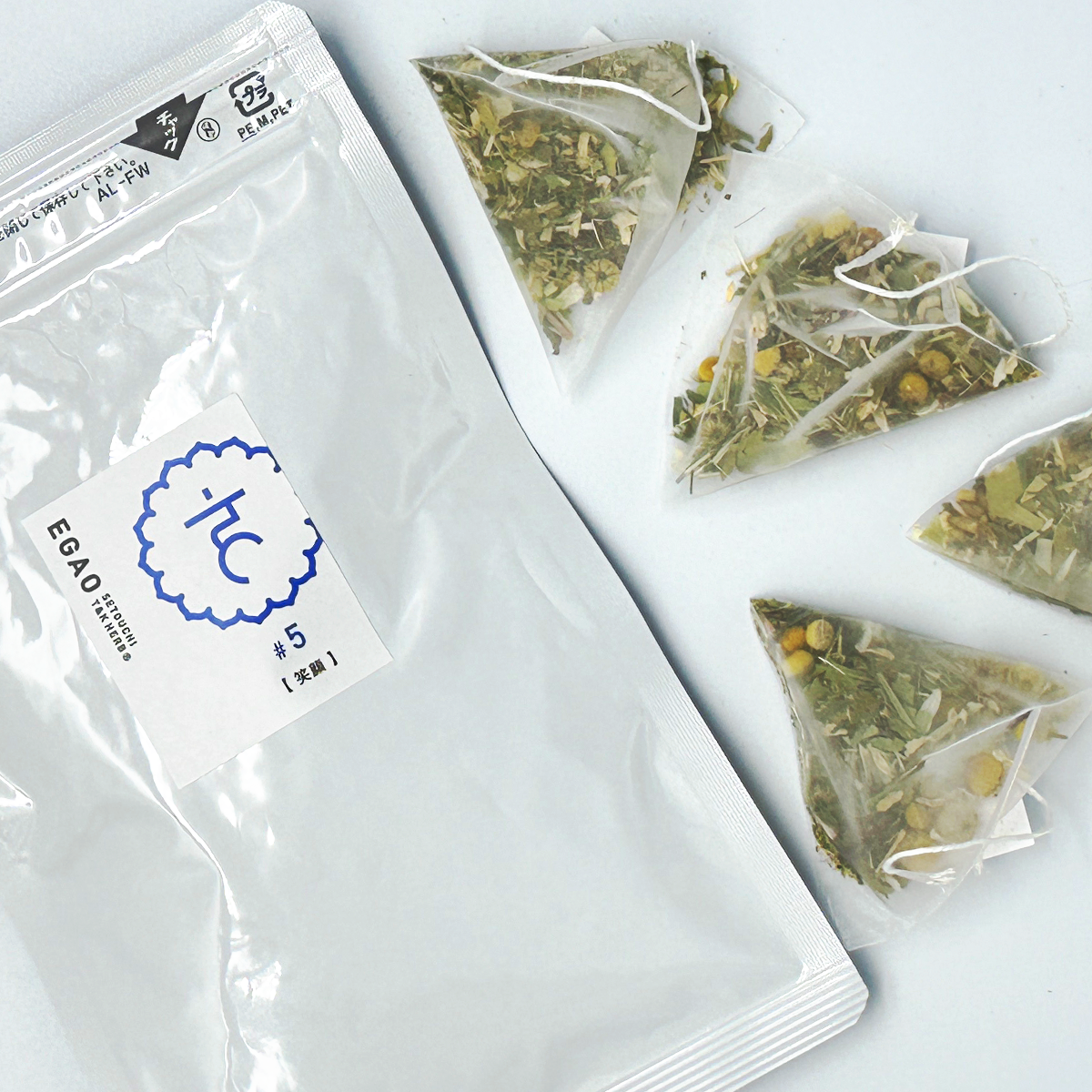 ハーブティ5 笑顔